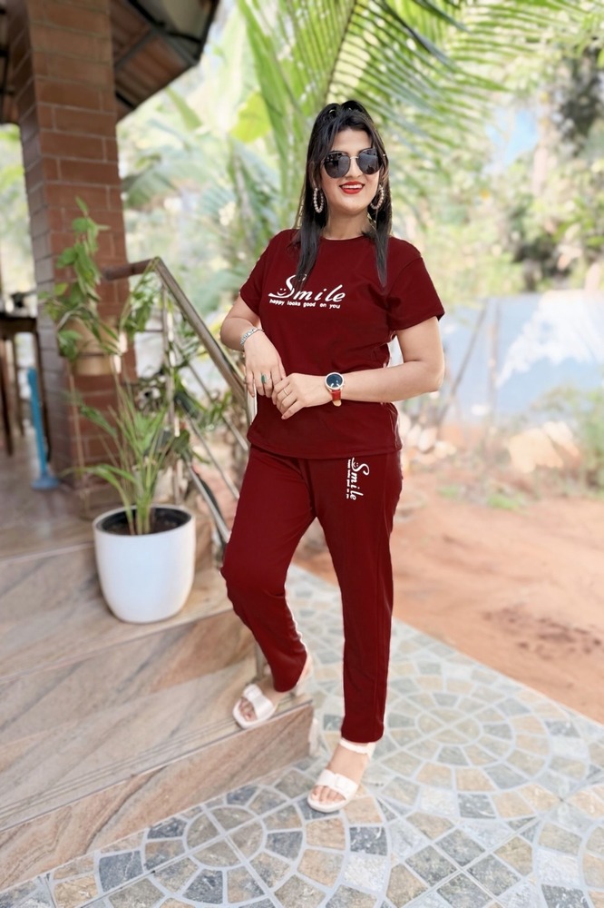 Nightsuit Set Maroon - Design: Attractive