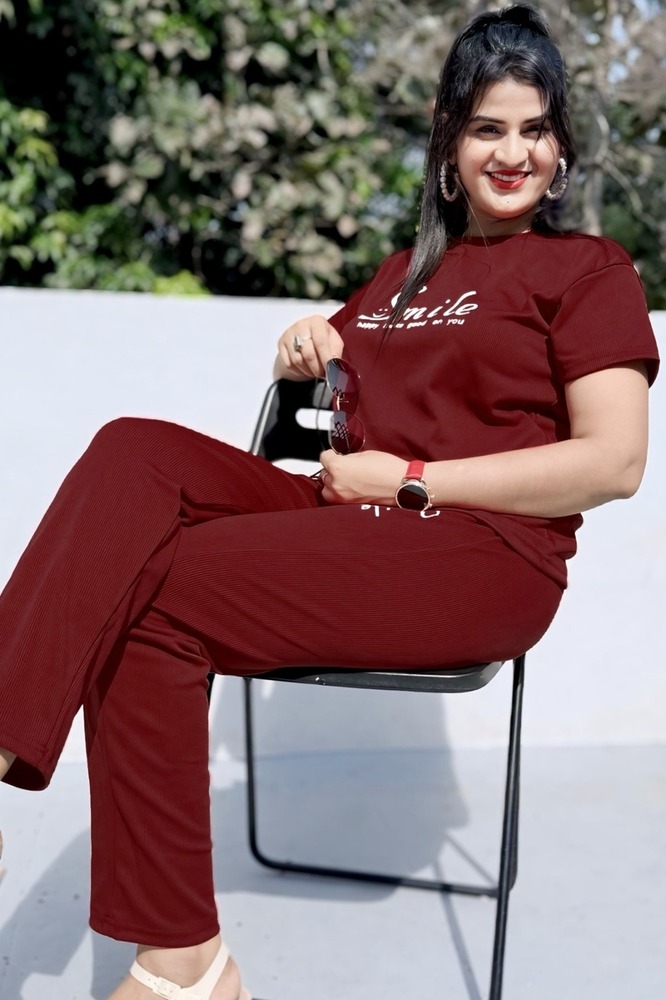 Nightsuit Set Maroon - Design: Attractive