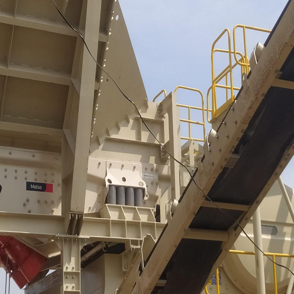 Inclined Belt Conveyor