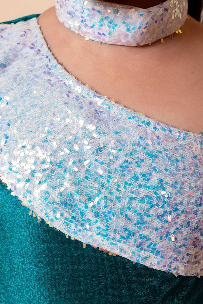 Girls Modern Comfy Frocks And Green Dresses