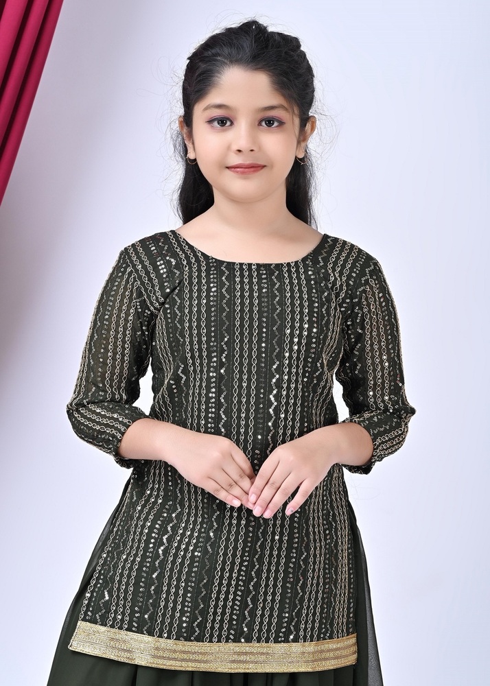 Girls Self Designed Premium Georgette Green Ethnic Clothing Set