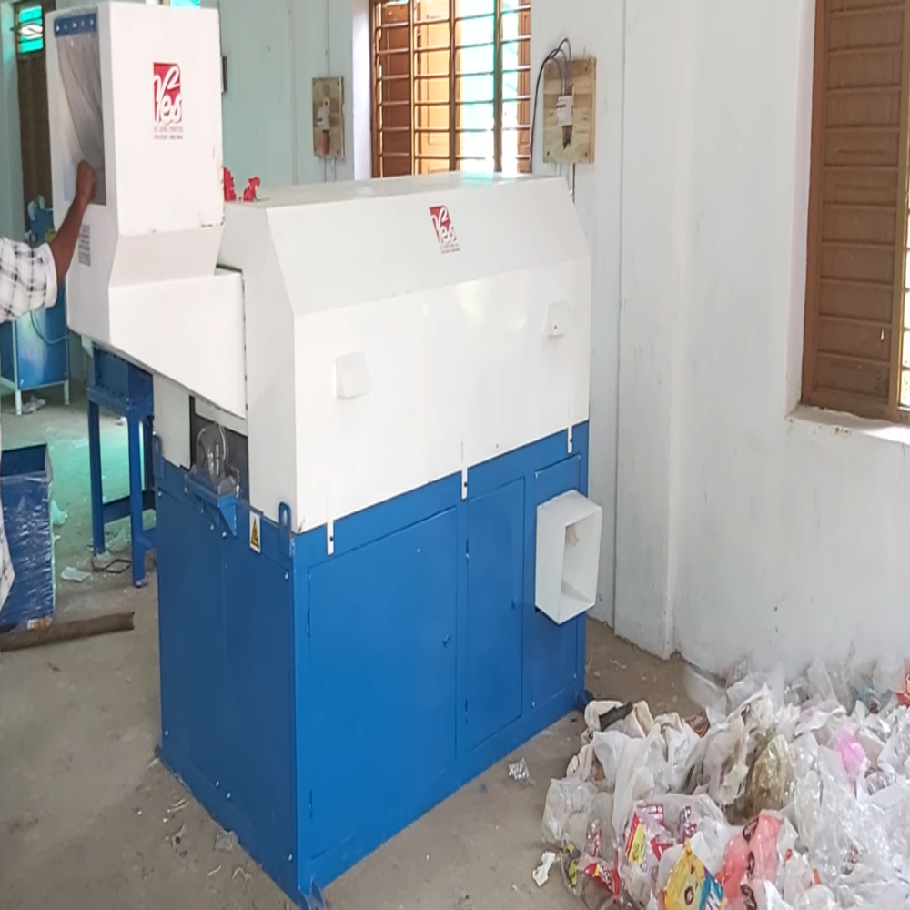 Plastic Dust Remover Machine