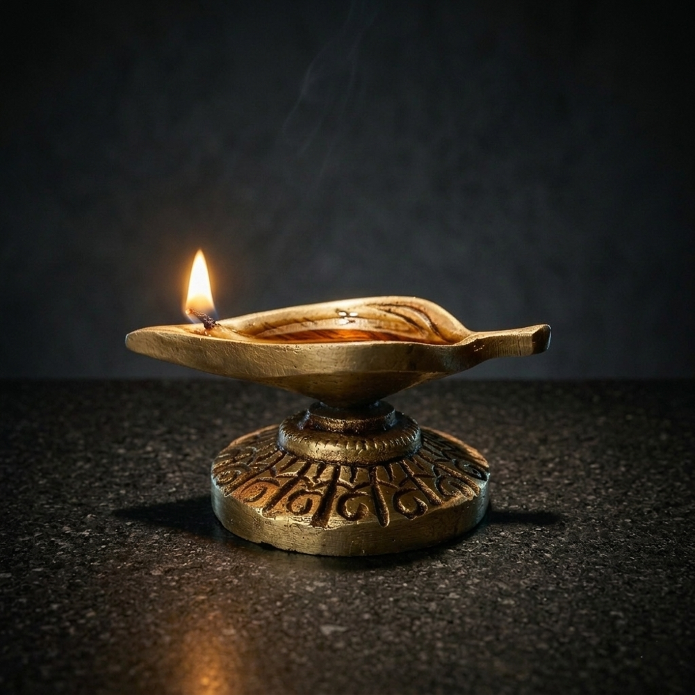 Brass Leaf Diya Statue - Design Type: Attractive