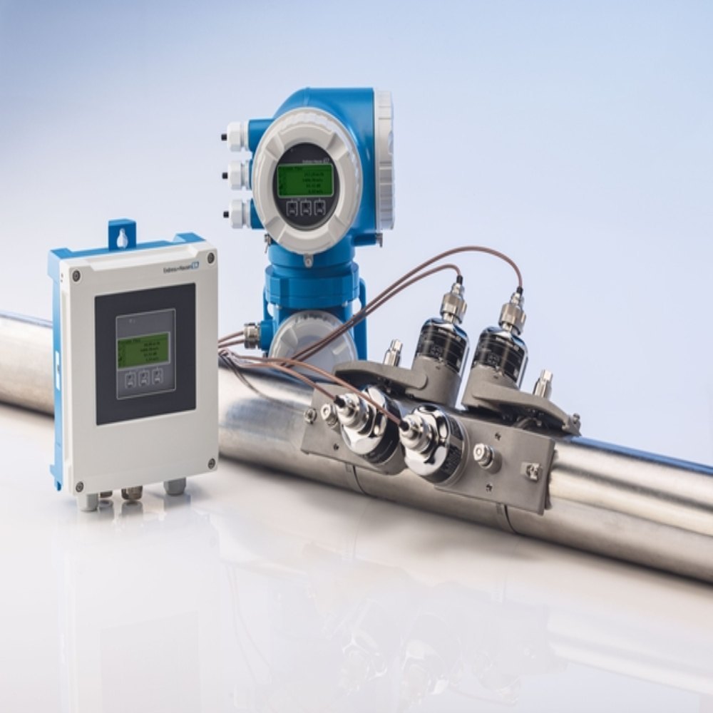 Portable Ultrasonic Flowmeter - Application: Industrial