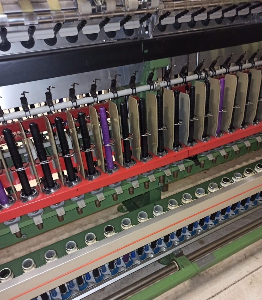 Rieter G 33 Ring Frame Machine - Color: Green