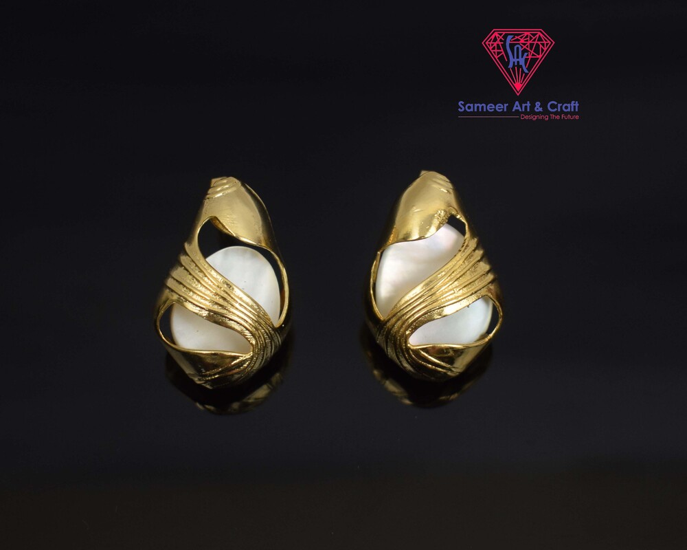 Stud Earring Brass With18k Gold Plated Mother Of Pearl Egg Style