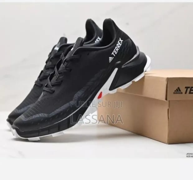 Branded Sports Shoes