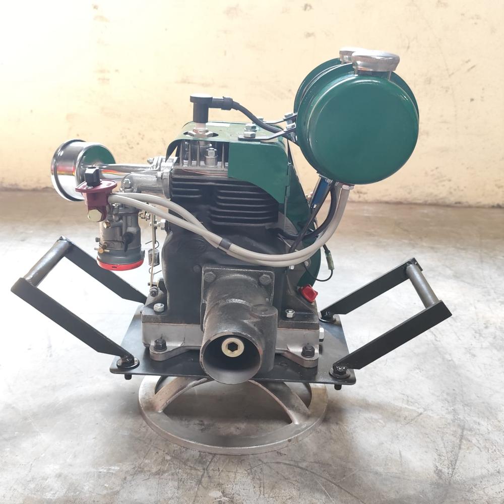 Needle Vibrator With Vijay Villiers Petrol Engine