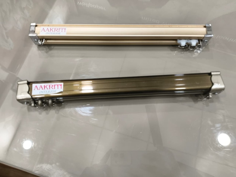 01_Curtain Elizea Deluxe Track - Design: Modern