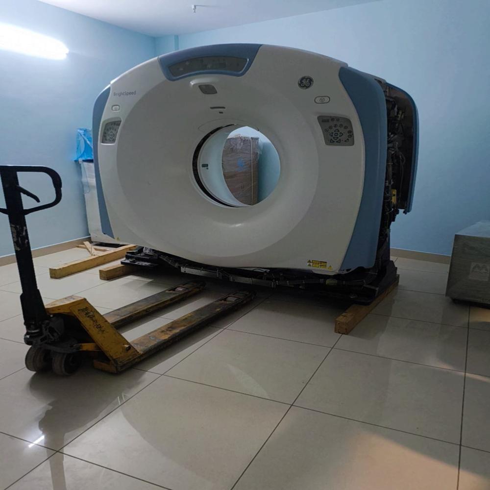 GE Bright Speed 16 slice ct scan machine