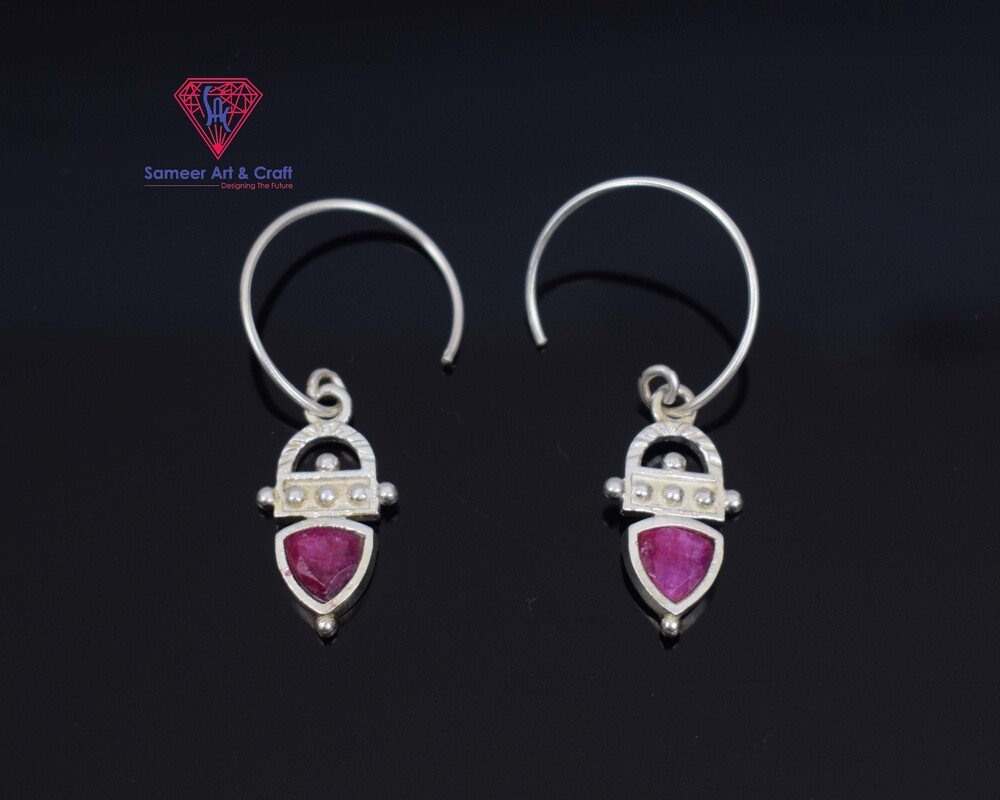 925 Sterling Silver Dyed Ruby Fashion Earring Unique Design