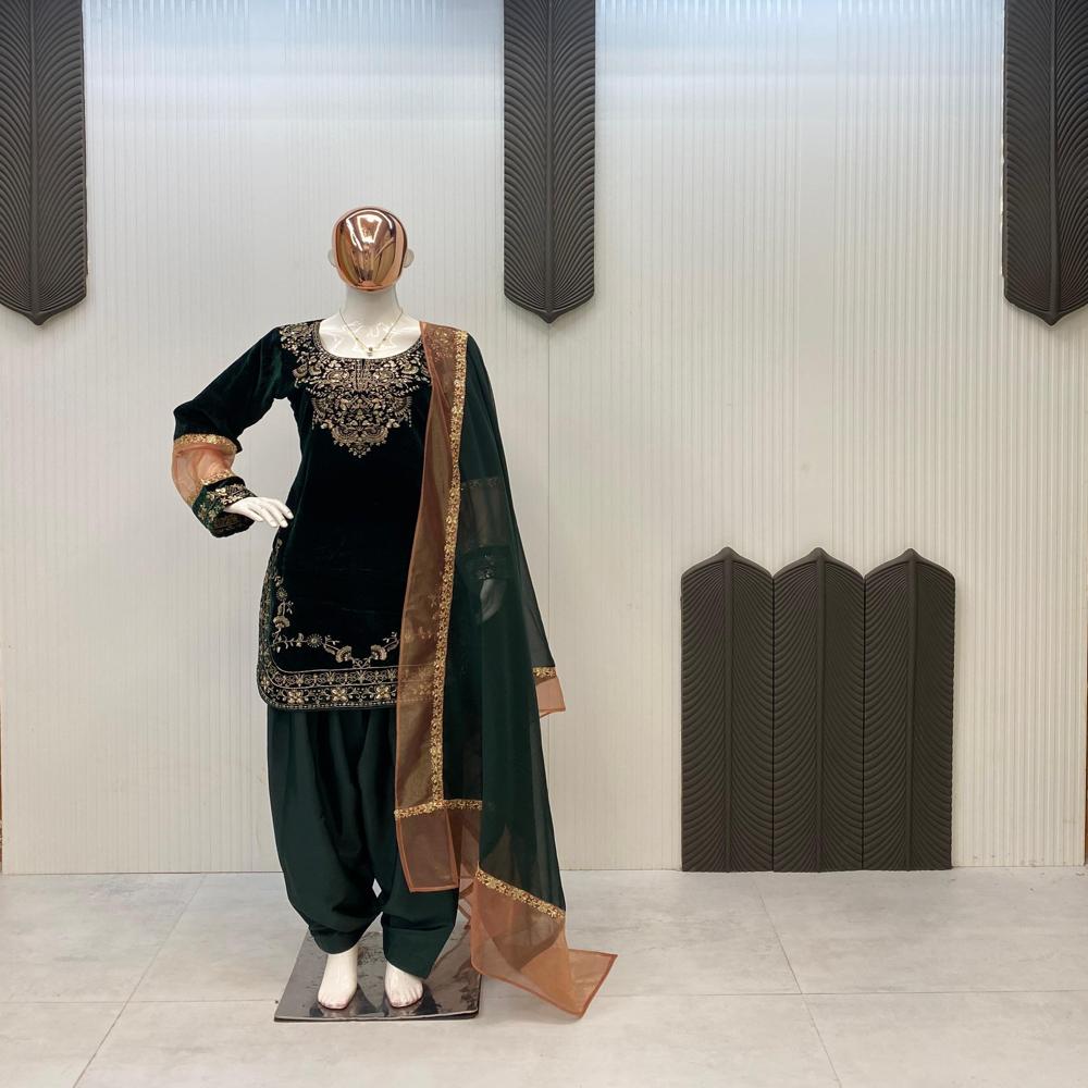 Elegant Green Velvet Embroidery Suit Set