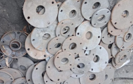 Metal Pipe Flange - Color: Silver