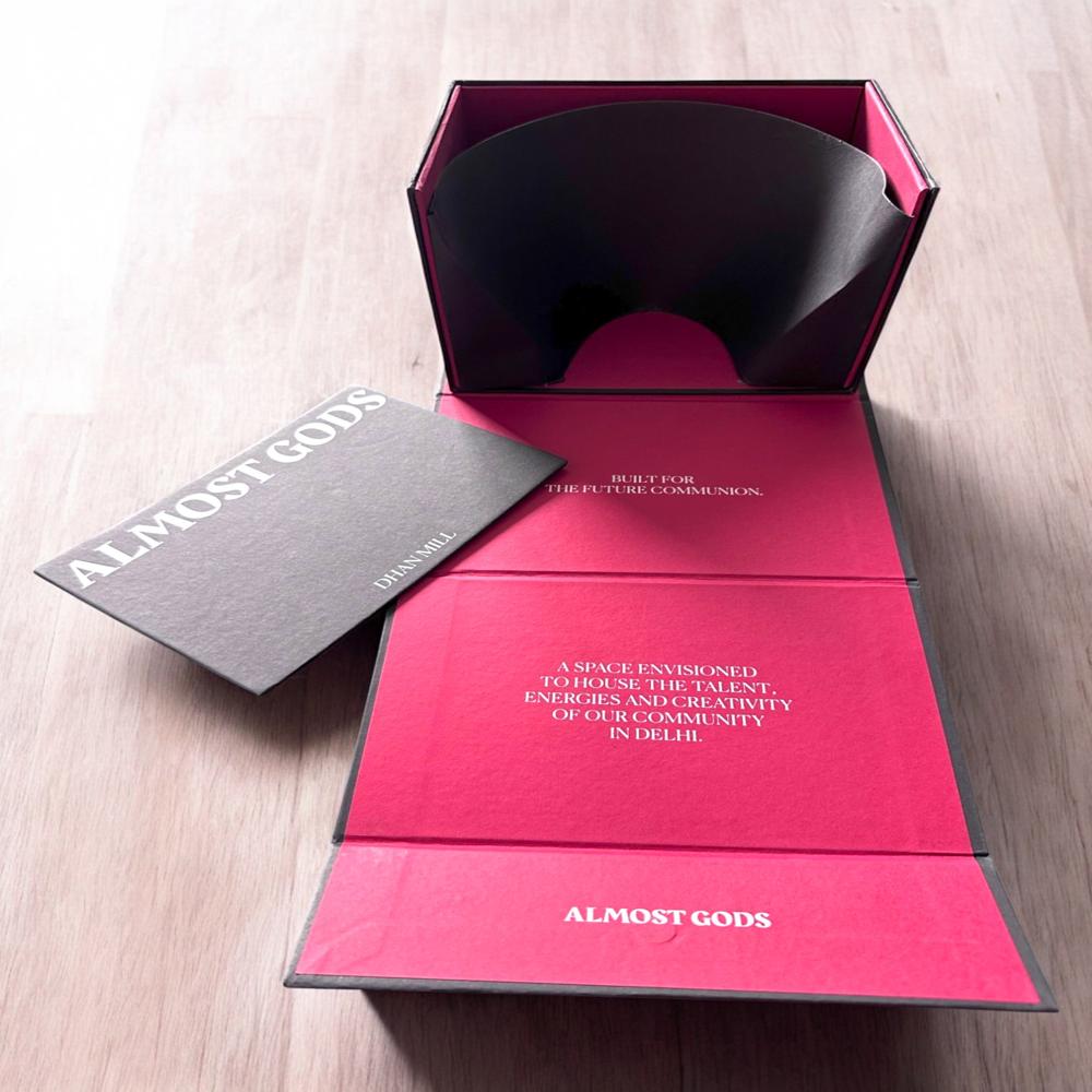 Front Opening Customized Rigid Box With Cardboard Tray Inside - Finishing: Glossy Lamination