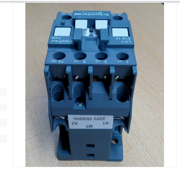 Schineder Make Power Contactor 9a, 12a , 18a,25a , 32a - Features: Good Quality