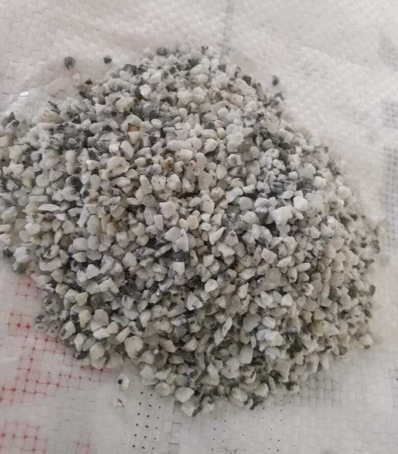 Grey granite stone chips and aggregate with epoxy resin bond special flooring used
