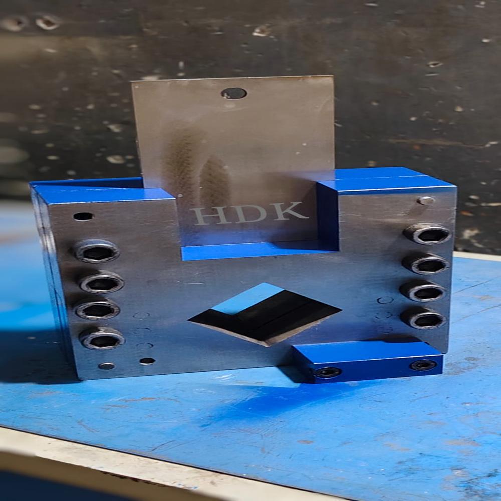 2 INCH SQUARE PIPE CUTTING DIE