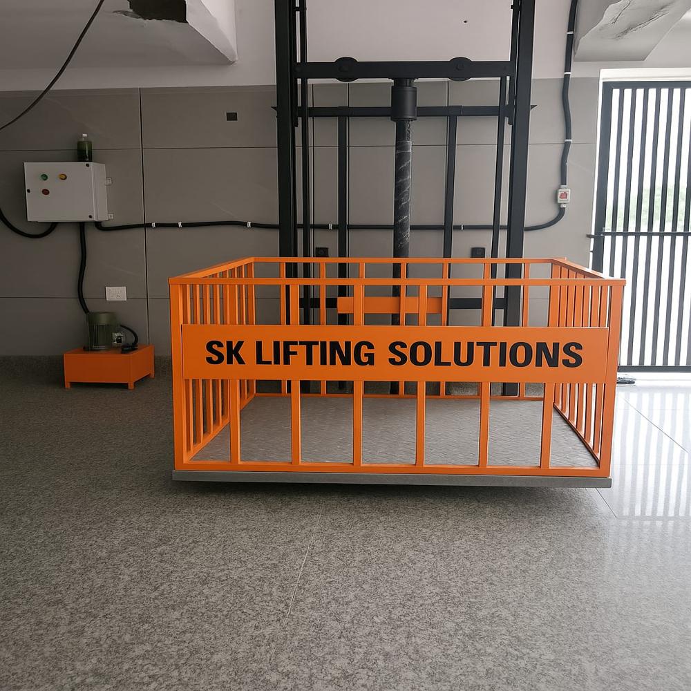 Hydraulic Goods Lifts