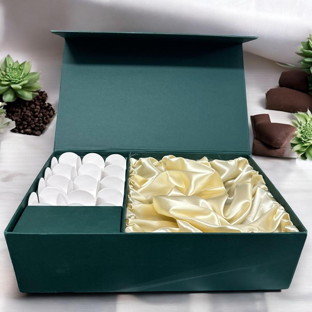 Chocolate Packaging Box With Chocolate Tray Inside - Coating Type: Customized