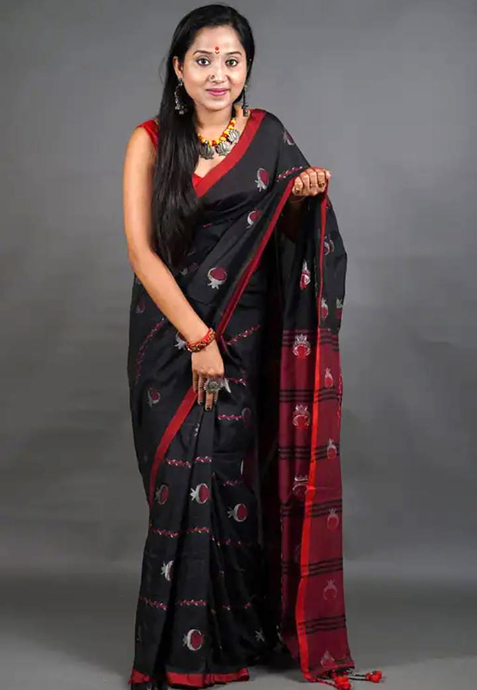 Black And Mehroon Color Dalim Handloom Saree - Color: Different Available