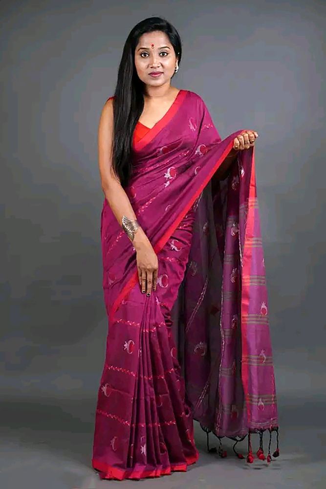 Magenta Color Color Dalim Handloom Saree - Color: Different Available