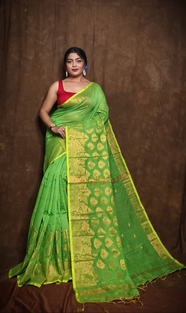 Green Color Handloom Saree - Color: Different Available