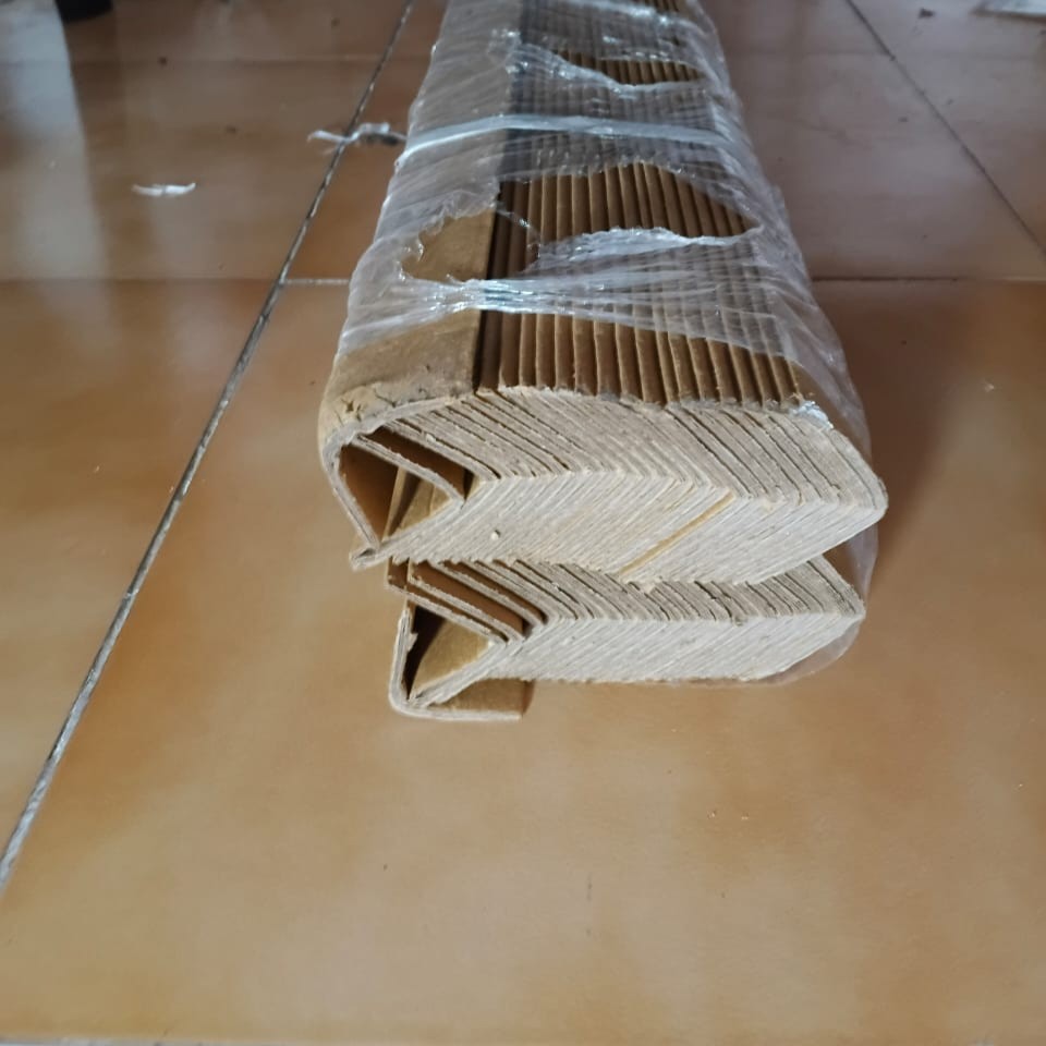 Angle Board 40mm x 40mm x 3mm x 2mtr