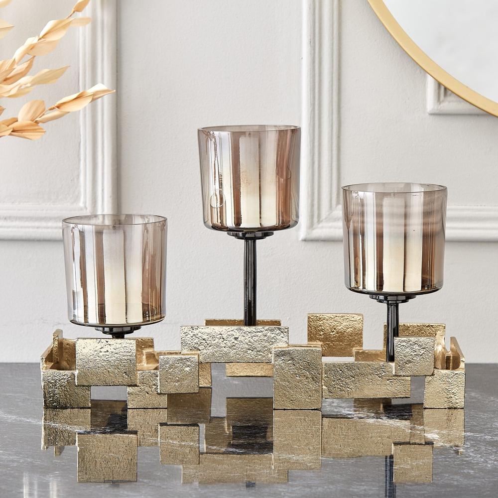 Modern Gold Plating Cylindrical Candelabra High Quality 3-Light Tableware with Tree Shape Leaves Design Metal Material