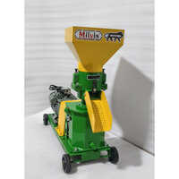 Poultry feed making machine
