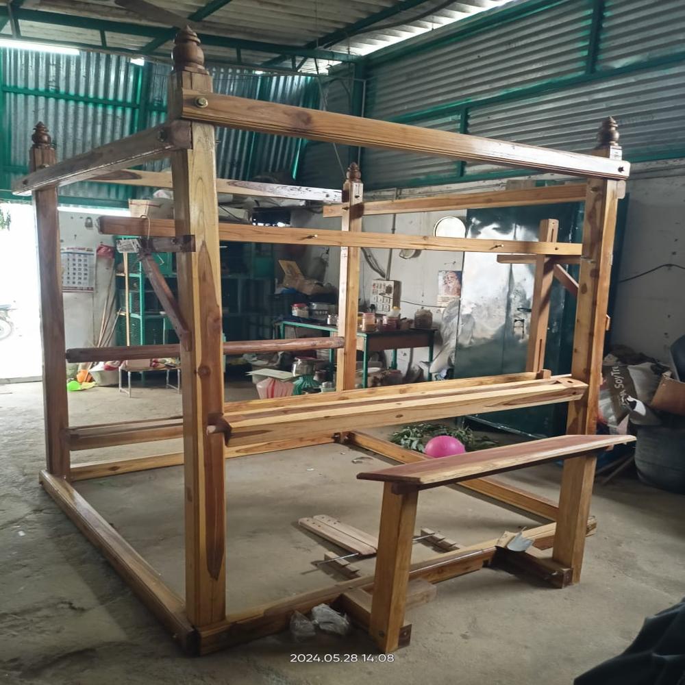 90 Meter Per Day Automatic Handloom Machine - Color: Grey Paint Coated