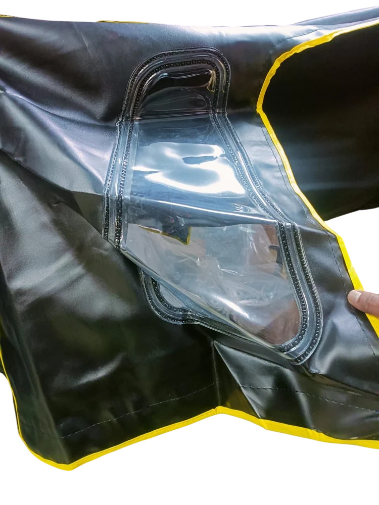 Black And Grey 0.9 Mm Rexine Bajaj Compact 2S Three Wheeler Hood Cover - Material: Pvc