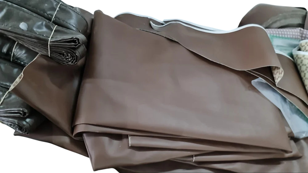 Brown 0.90 Mm Rexine Auto Rickshaw Hood Cover - Feature: Good Qualty