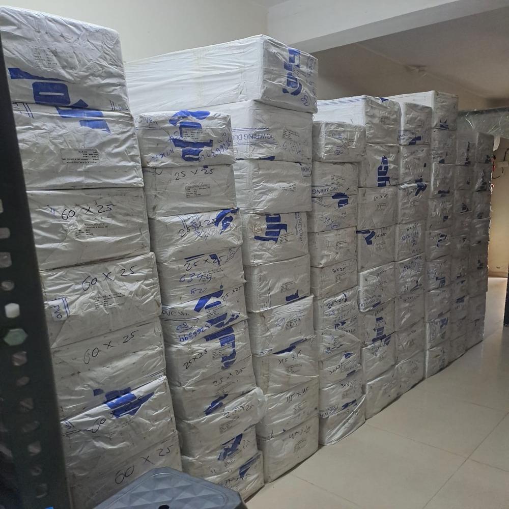 Cable Ducts - Rigid Pvc, Sizes 15x15-100x100 Mm, Light Grey Ral 7042, Ul94v0 Flammability, 390 Kg/cm Tensile Strength, Din 43659 Mounting Holes