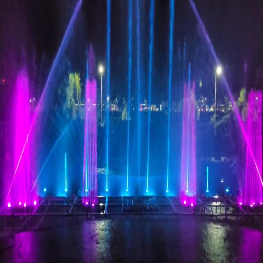 MUSICAL DANCING FOUNTAIN