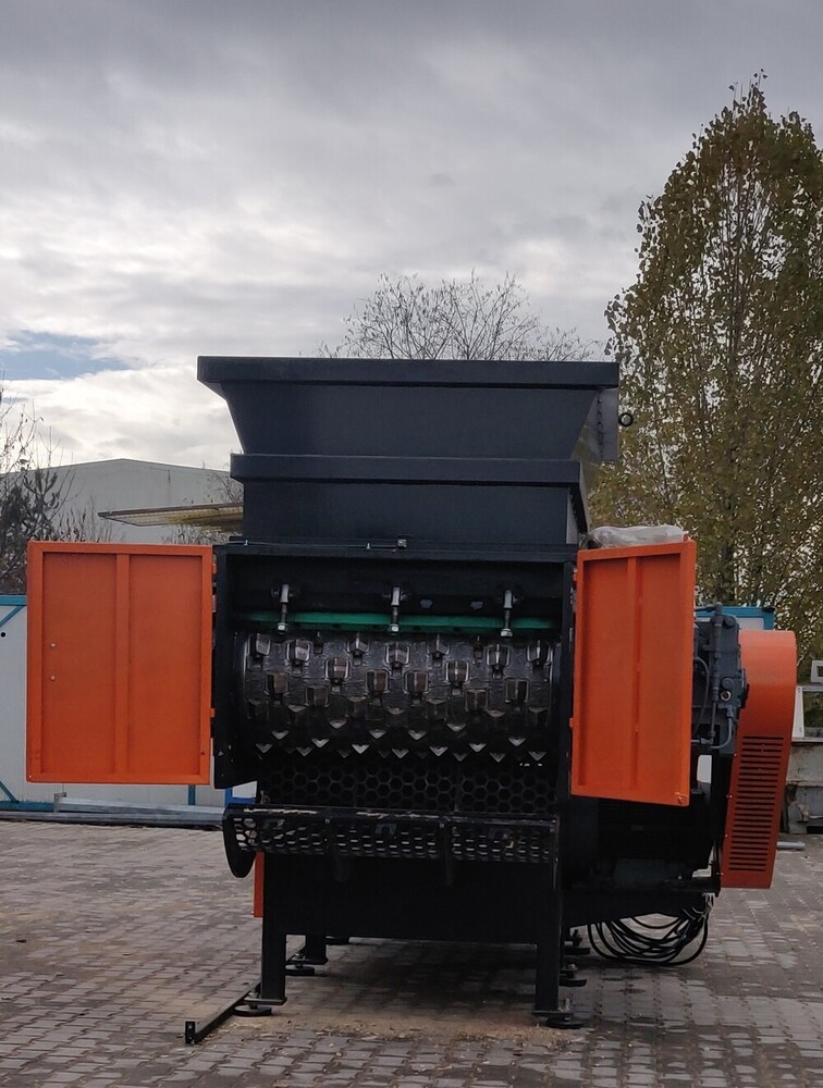 Crossover Rasper Cr13 Shredder Machine - Automatic Grade: Automatic