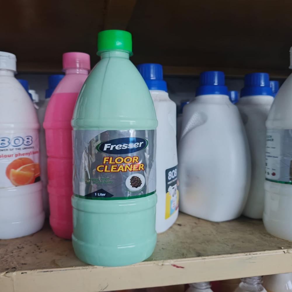 White Phenyl - Capacity: 1 Ltr