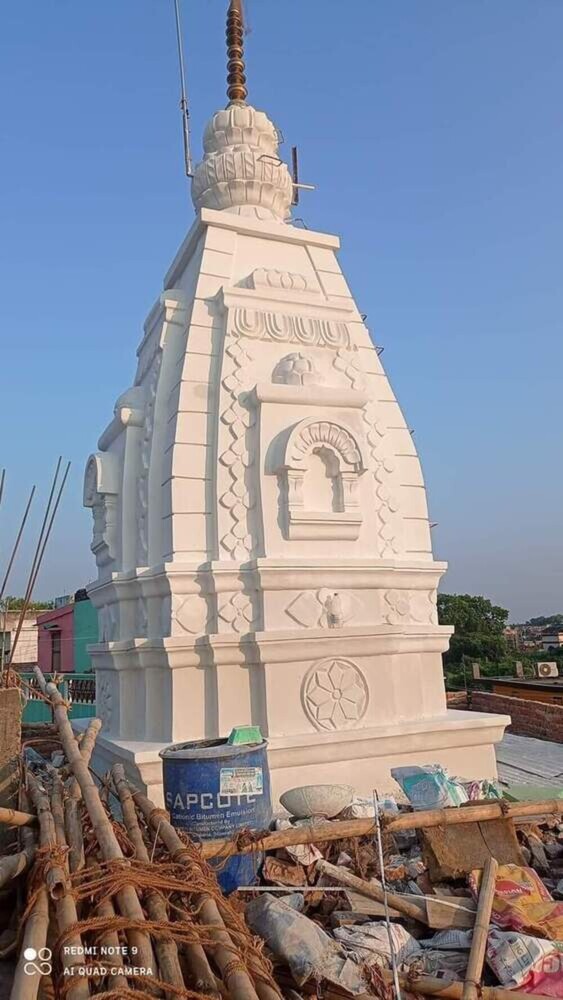 Sandstone Shikhar Mandir - Material: Marble