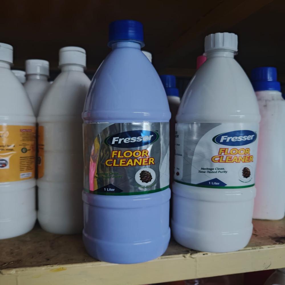 White Phenyl - Capacity: 1 Ltr