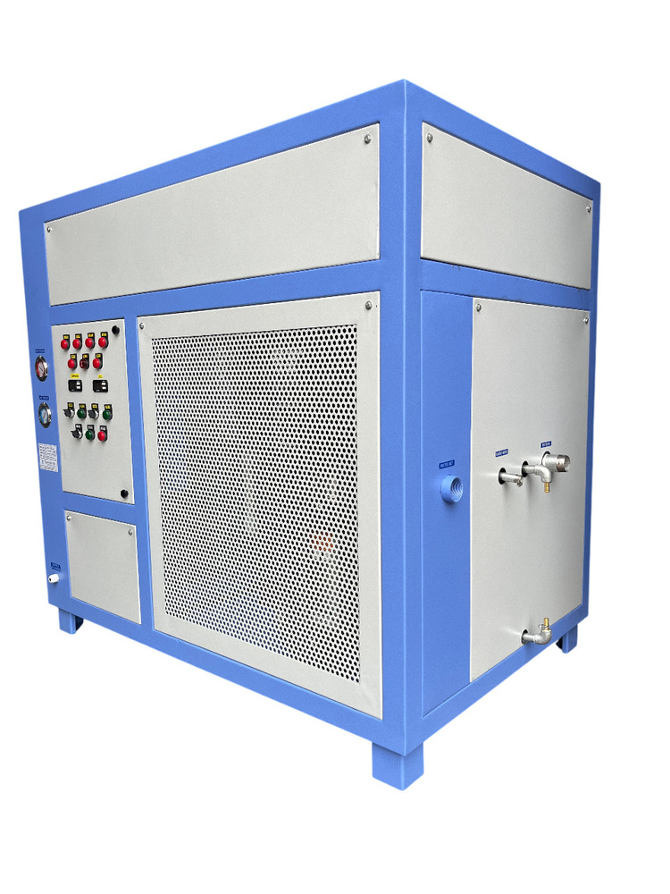 10 Tr Air Colled Chiller - Color: White