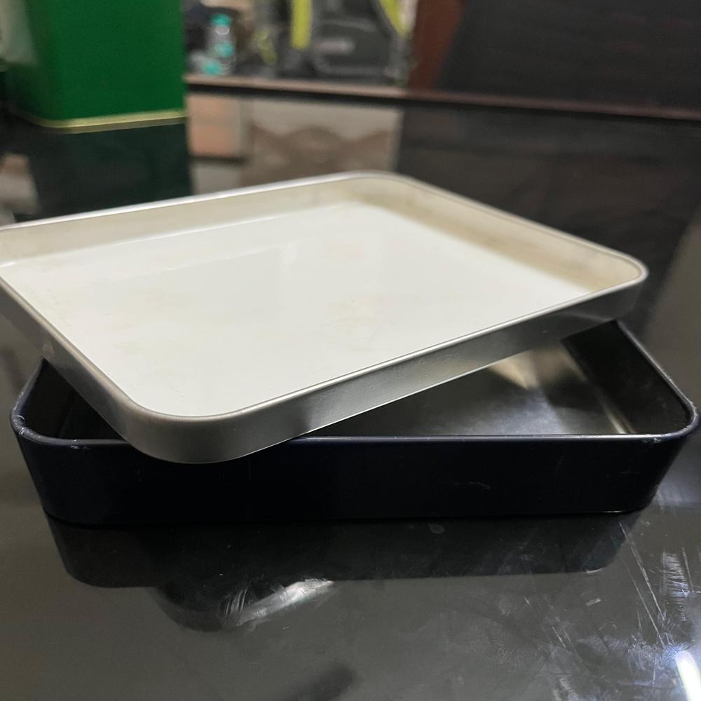 250 ग्राम आयताकार टिन बॉक्स