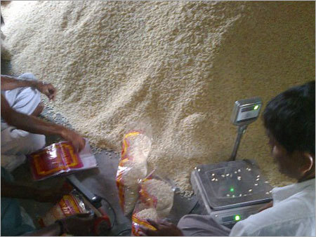 लालट लगु फ़ूफ्फ़ किया हुआ चावल