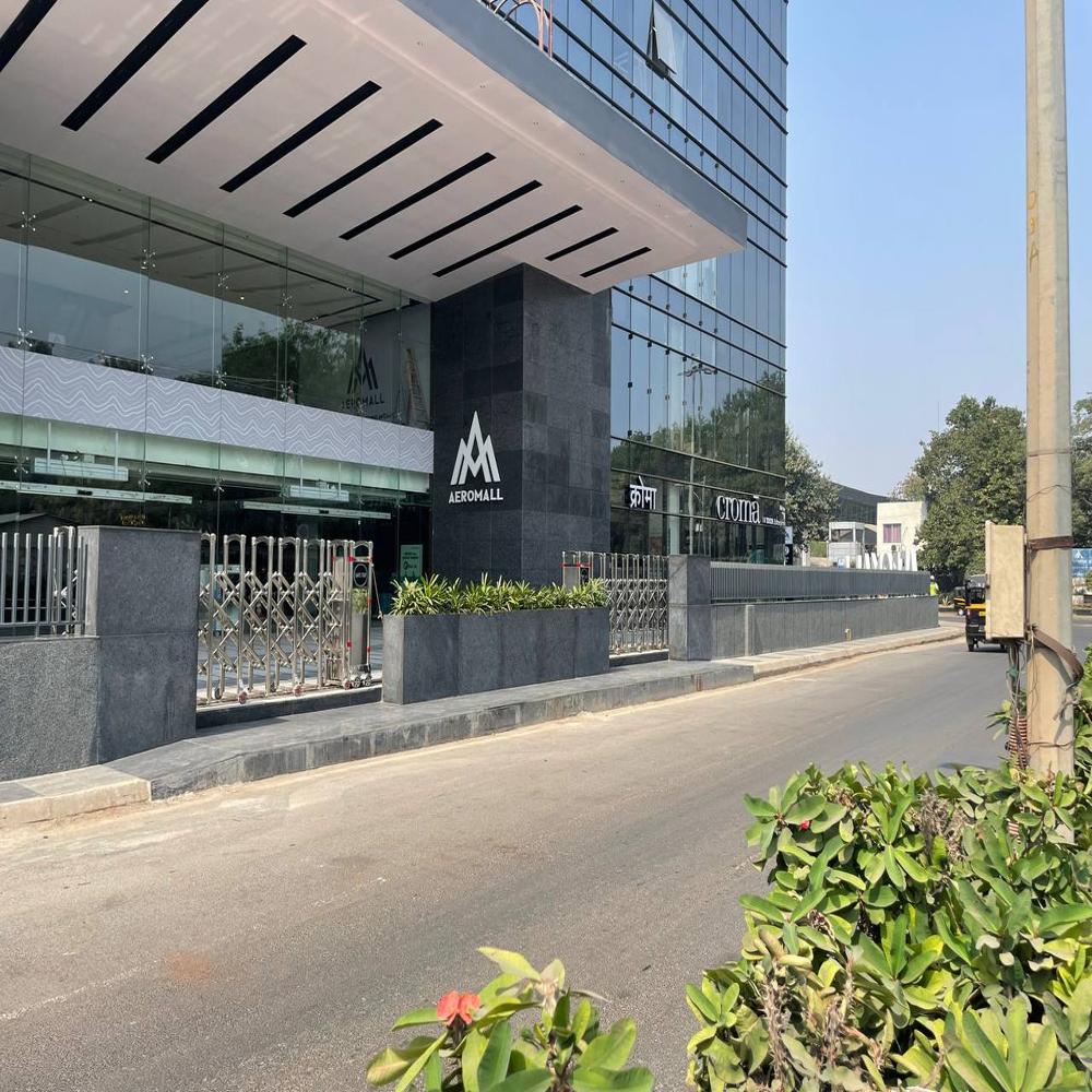 Automatic Retractable Gate