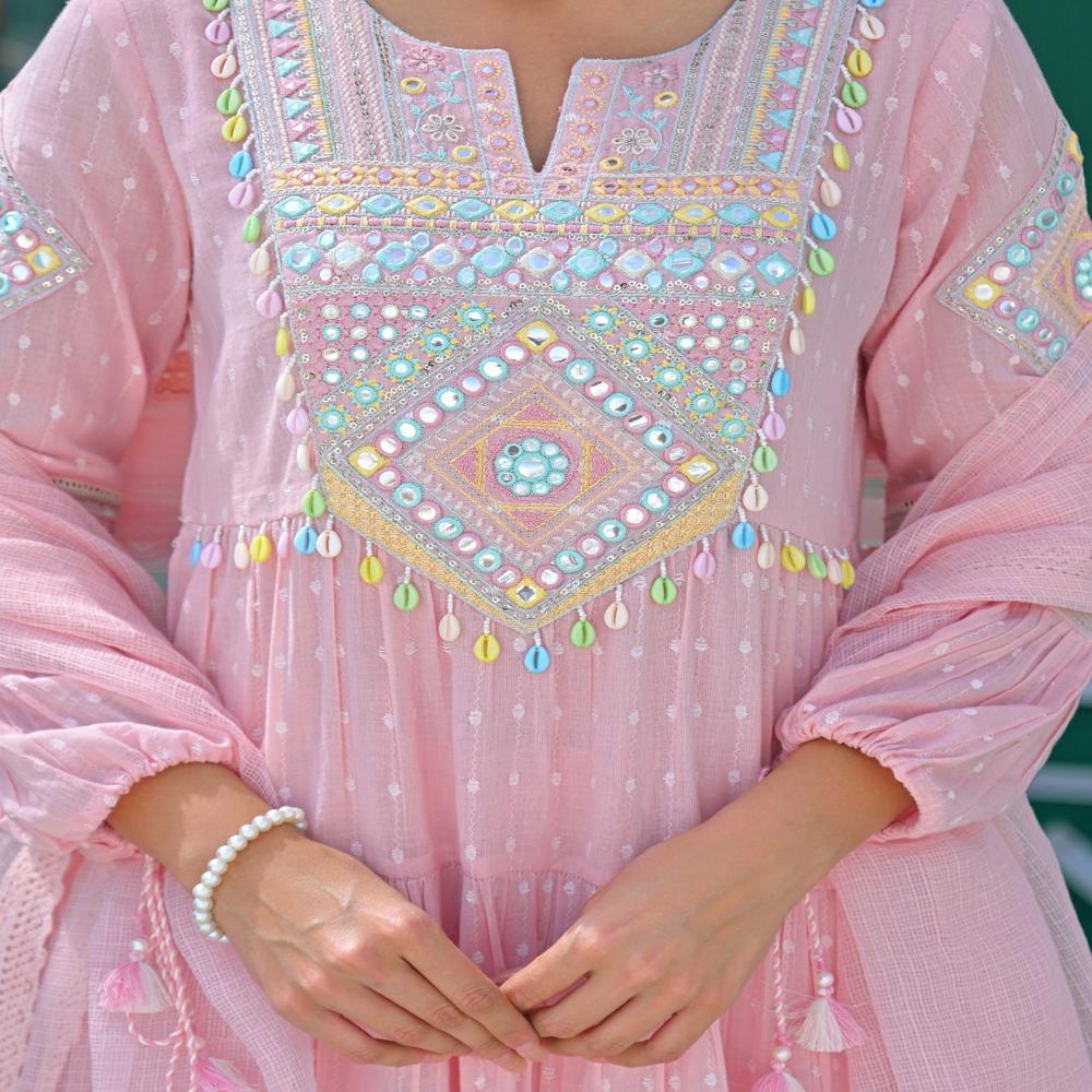 Classy Elegant Kurti With Modern Style - Color: White - Pink