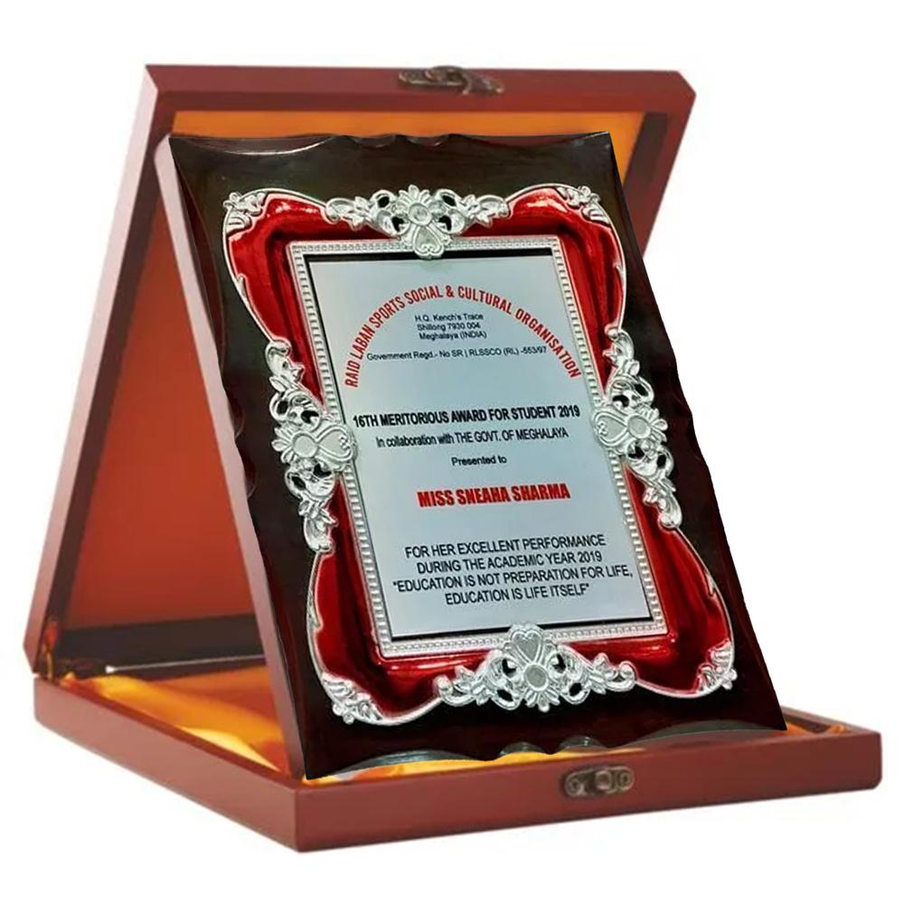 Wooden Plaue With Silver Red Frame - Finishing: Glossy