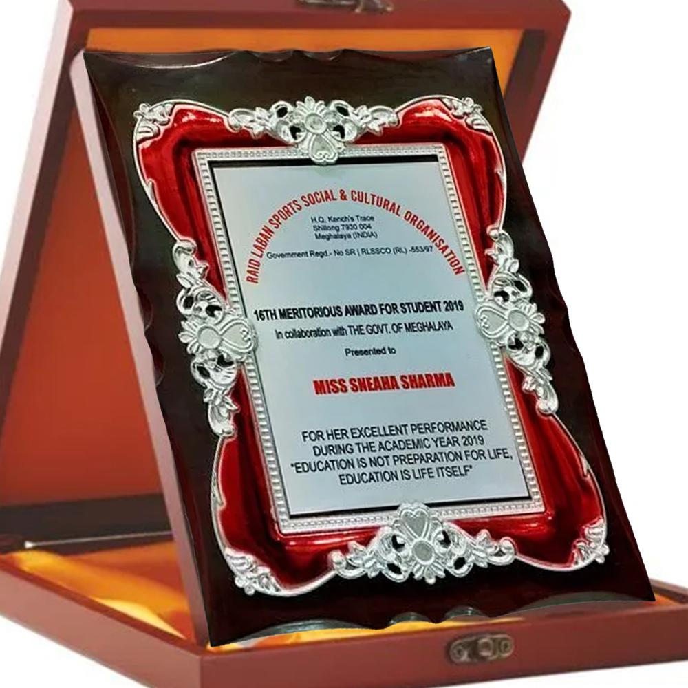 Wooden Plaue With Silver Red Frame - Finishing: Glossy