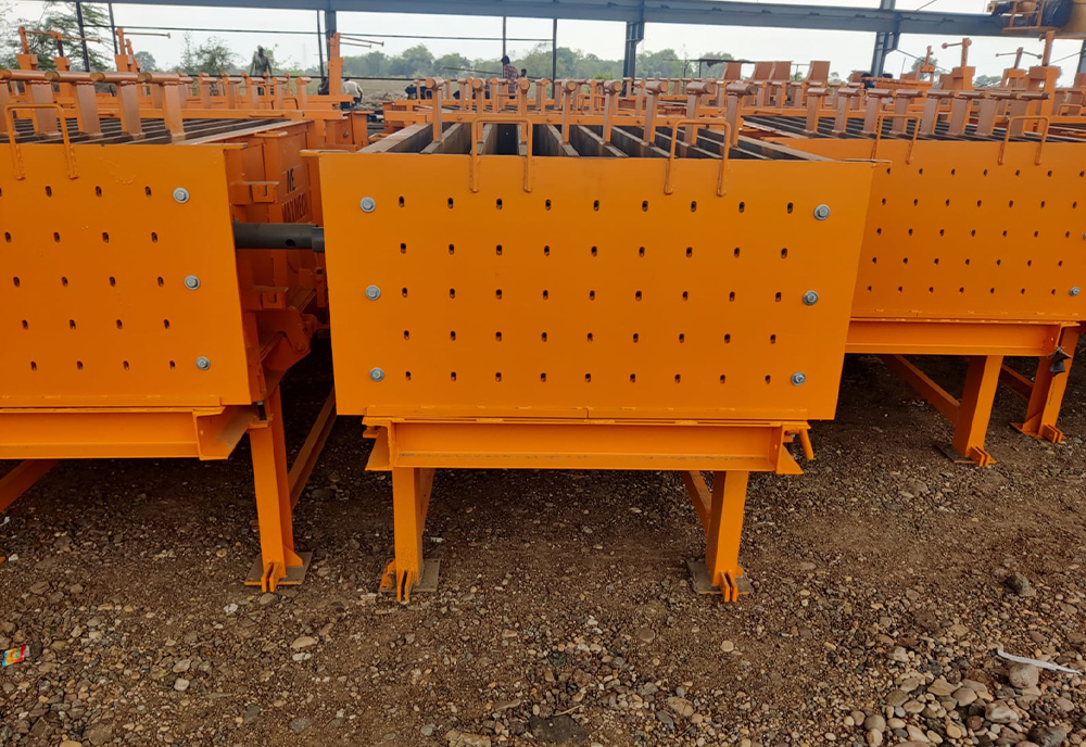 Precast Boundary Wall Shuttering - Feature: Rust Proof