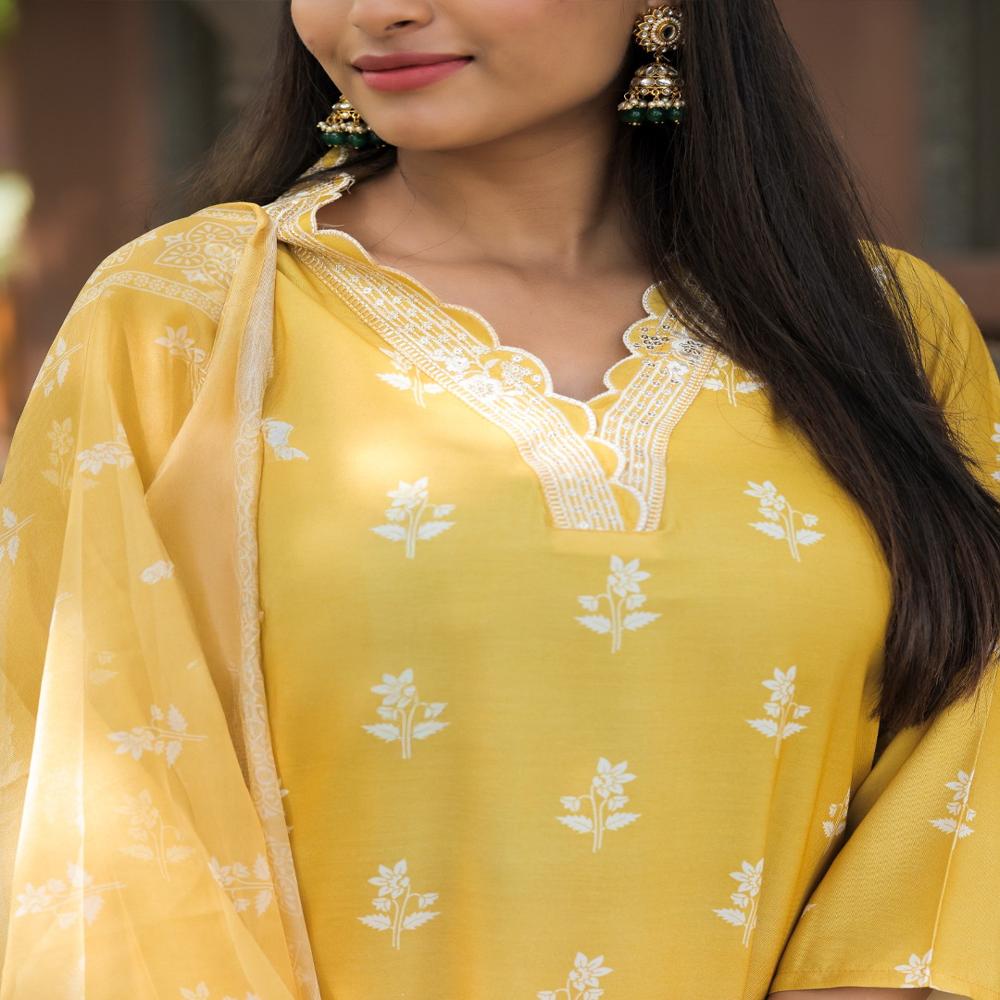 Elegant Traditional Kurti