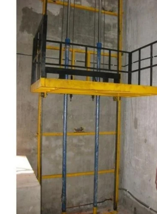 Hydraulic Goods Lift