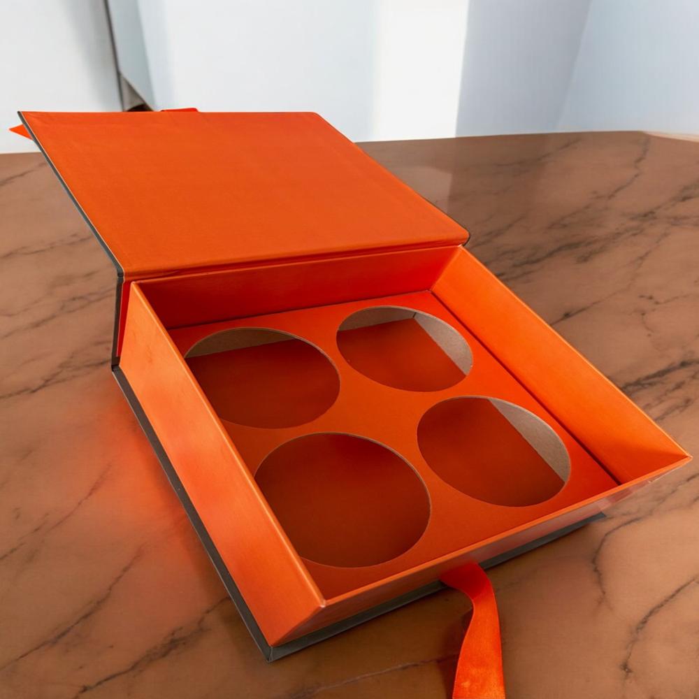 Magnetic Flap Rigid Box With Ribbon - Coating Type: Customized