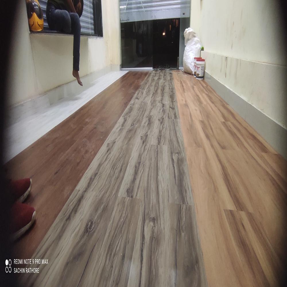 Vinyl Flooring - Feature: Easy Installation